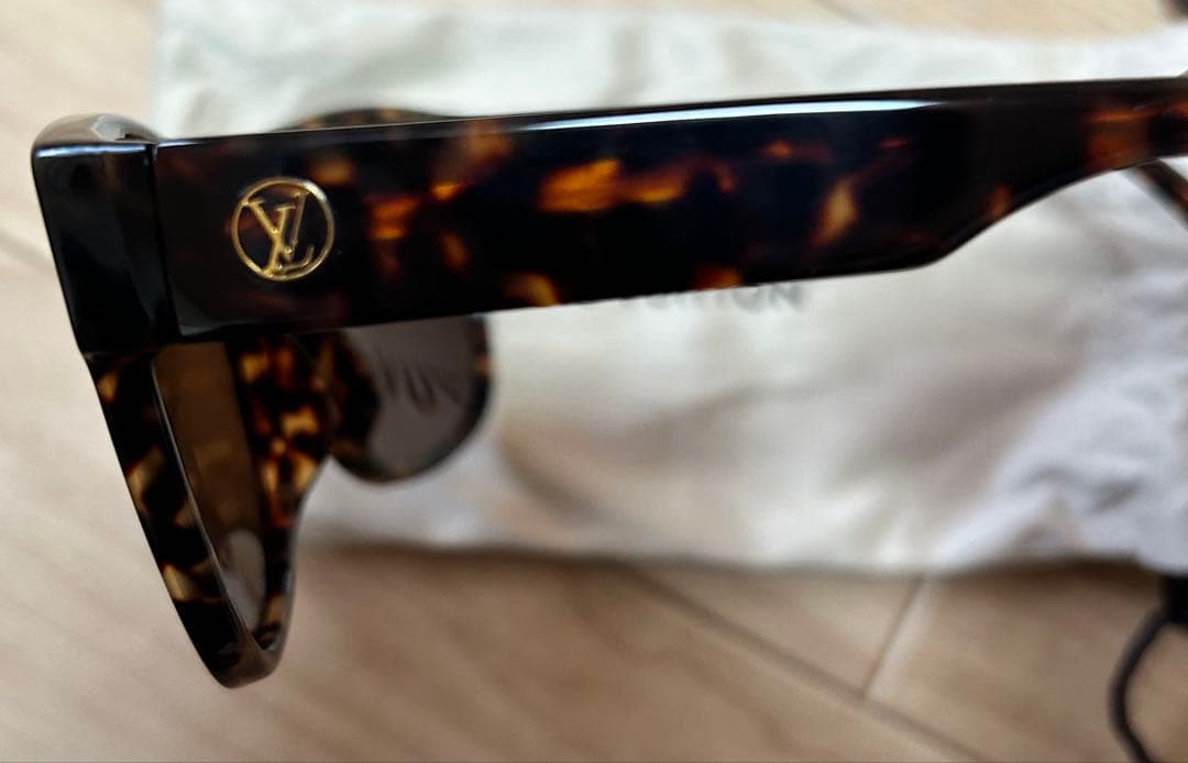 LOUIS VUITTON レディースサングラス