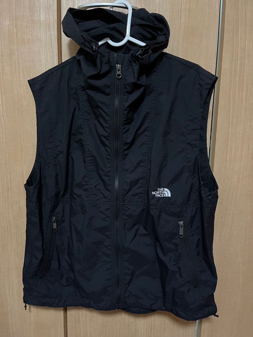 THE NORTHFACE コンパクトフーデッドベスト