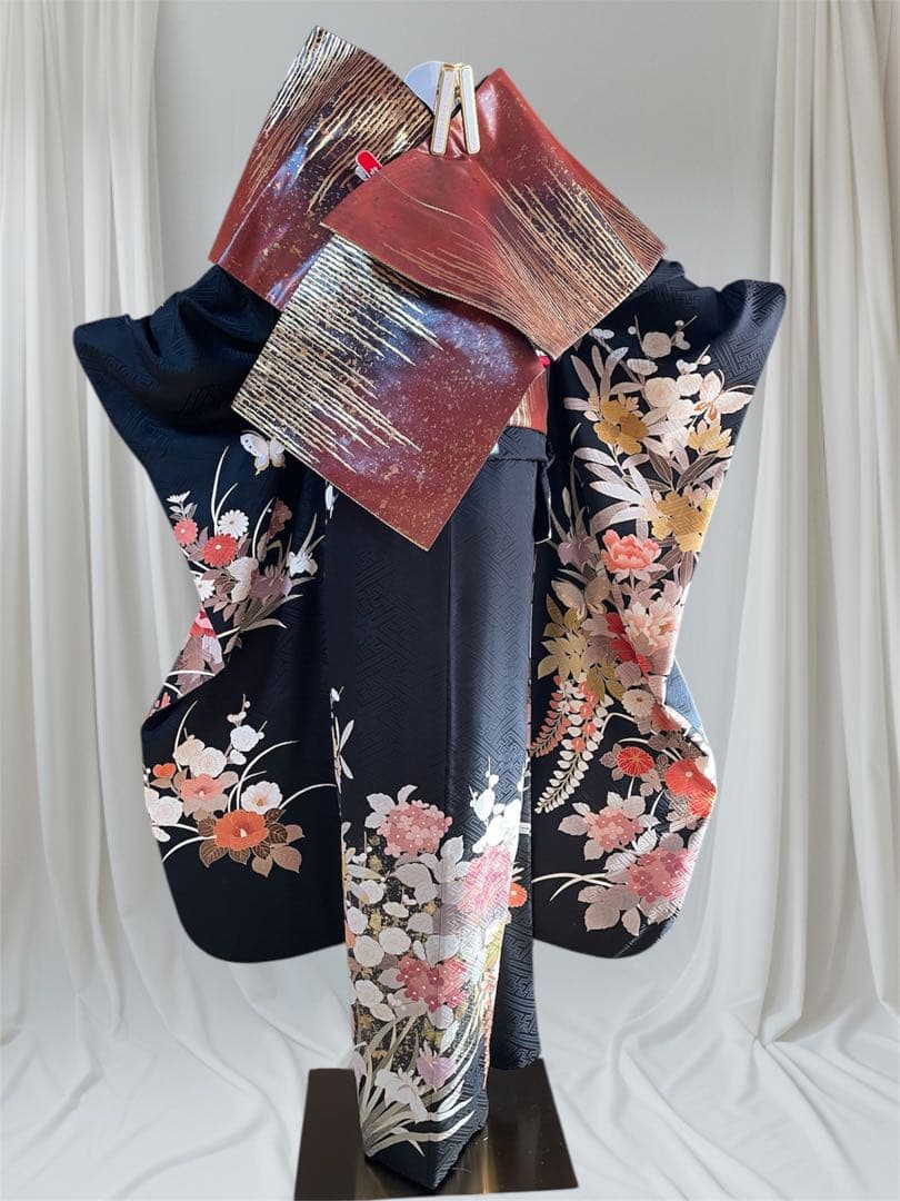 振袖 フルセット 綸子紗綾形 手描き友禅 黒地 花づくし