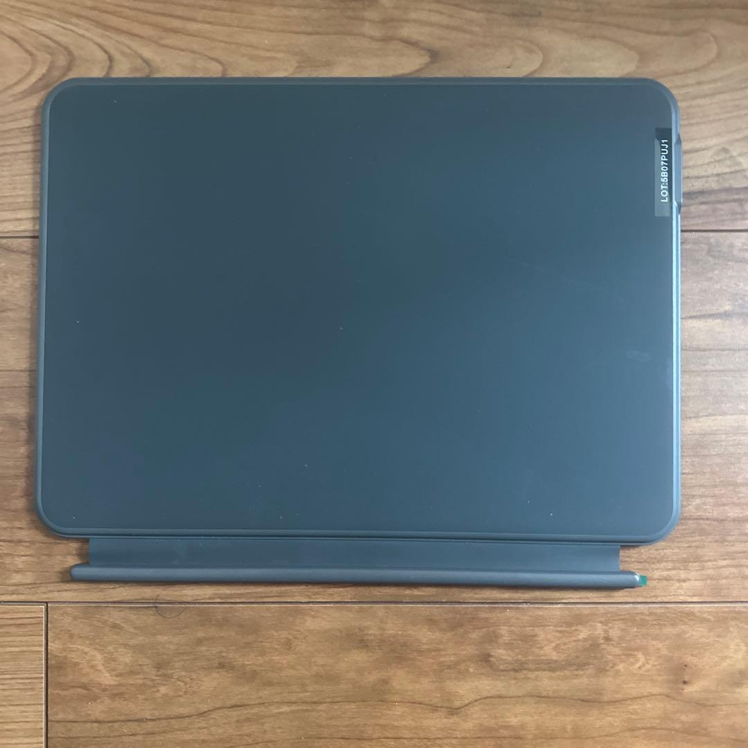 iPad A16 第11世代 Wi-Fi 128GB キーボード付き