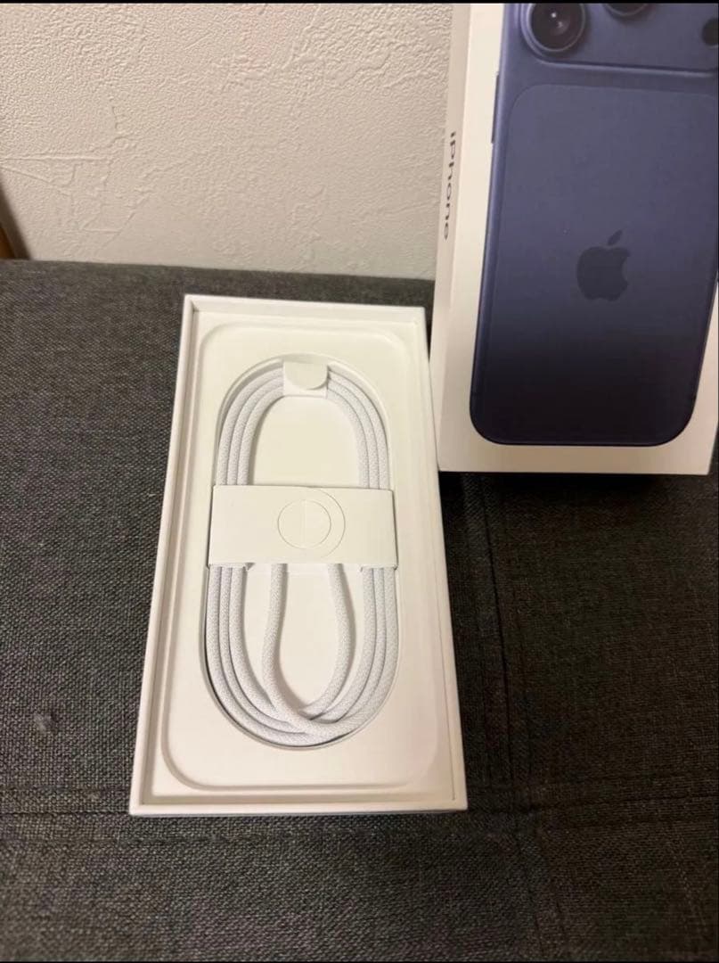 【新品同様】iPhone 17 Pro 256GB ディープブルー