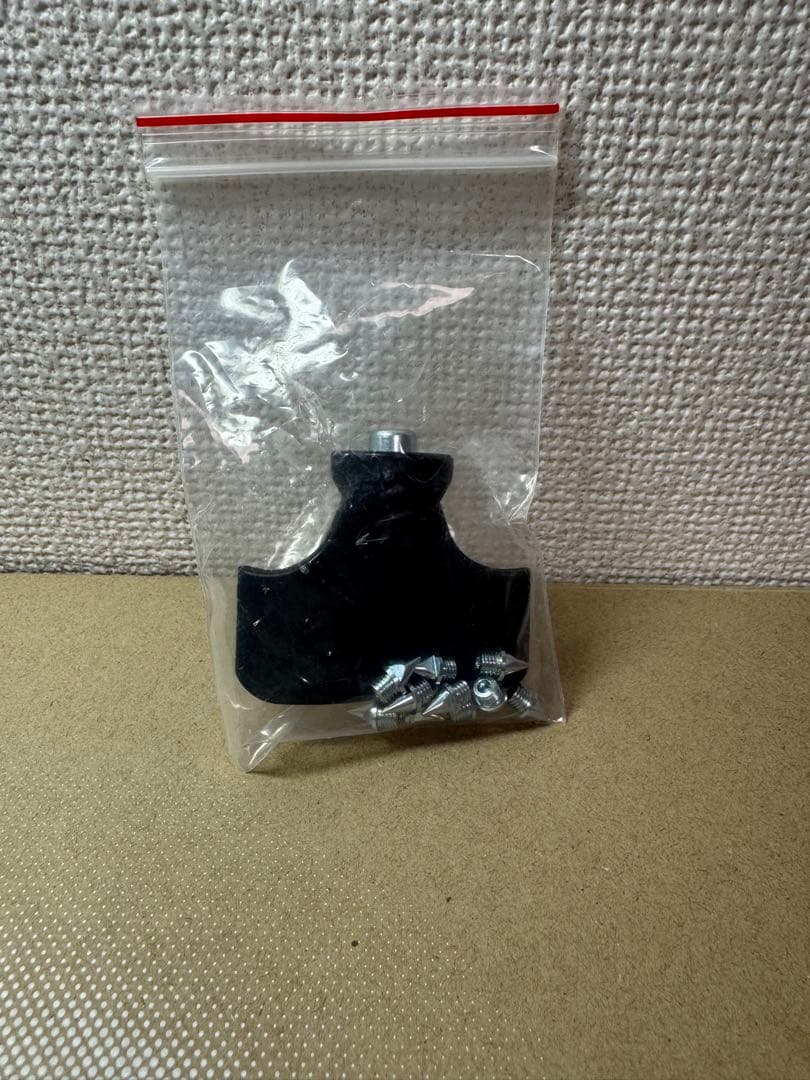 スパイク・シューズ on cloud spike amplius 2