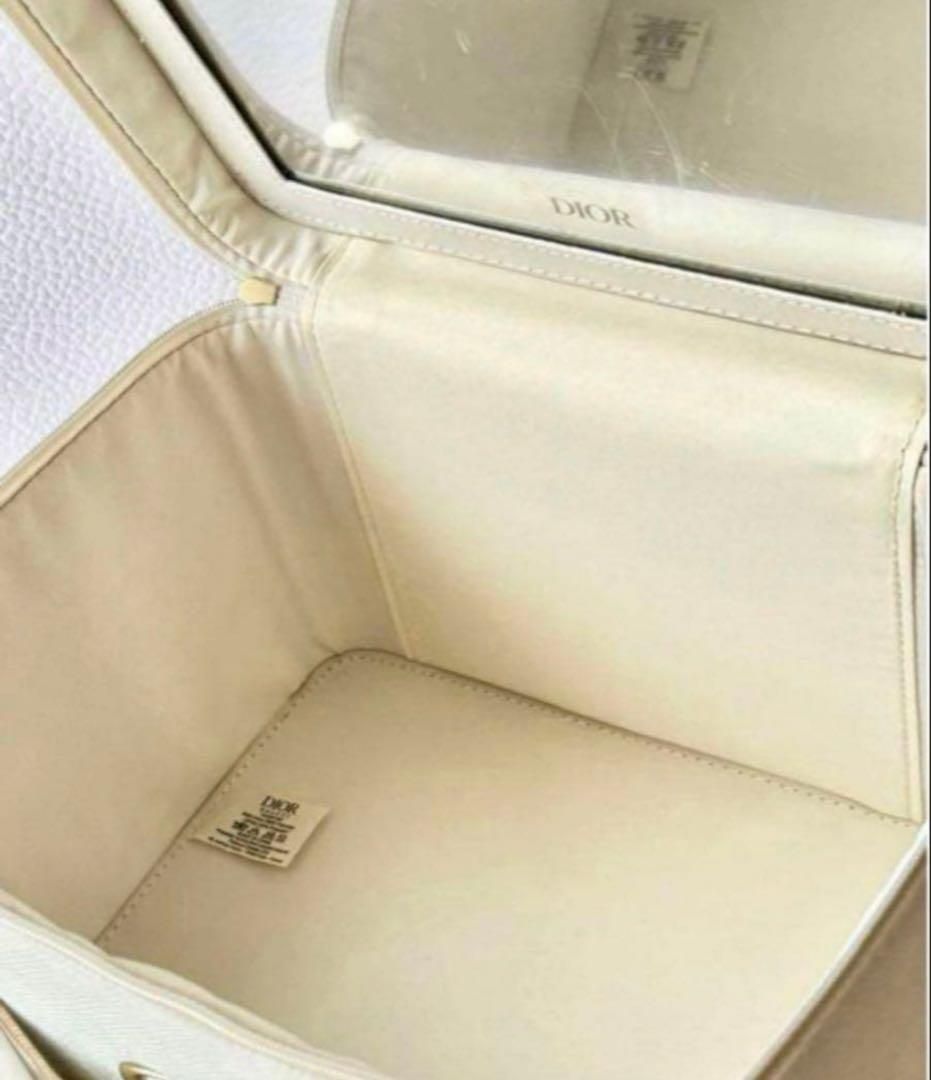 Dior バニティポーチセット