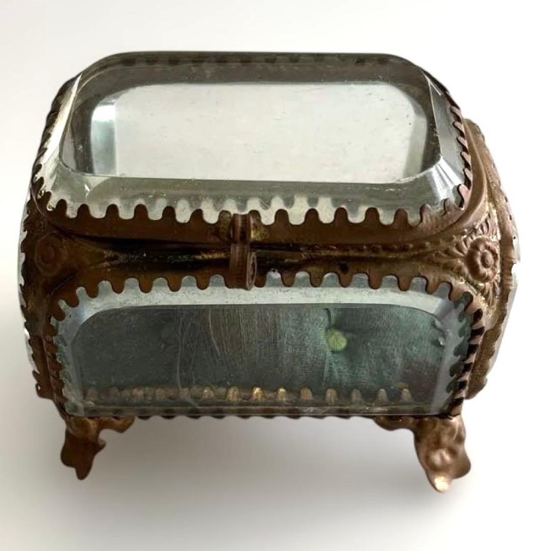 ガラスジュエリーボックス　グローブドマリエ　フランスアンティーク　べべルガラス