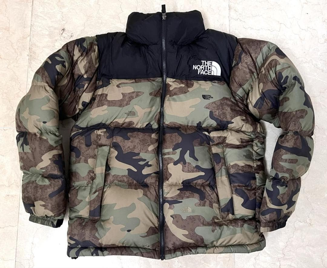 ノースフェイス ヌプシ ダウンジャケット 黒/迷彩 カモフラ
