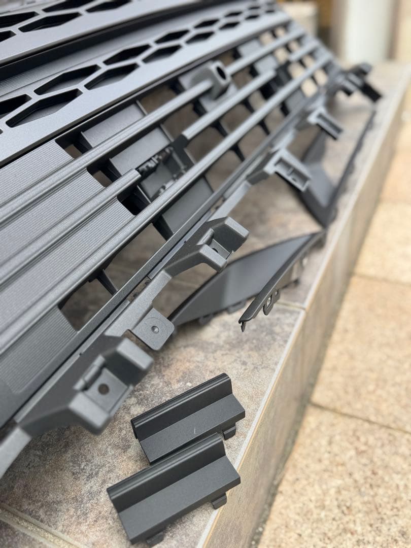 ① デリカd5 グリル　リア　ロアバンパー　フルセット　ラプターライナー塗装