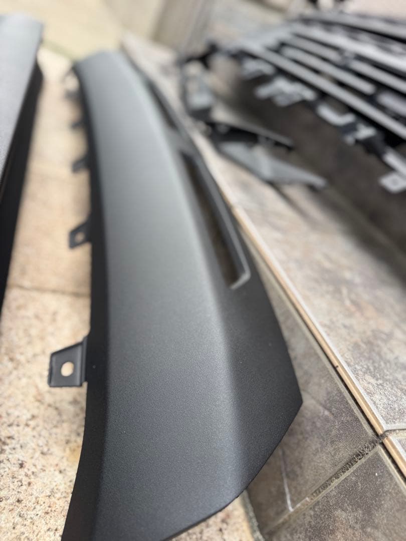 ① デリカd5 グリル　リア　ロアバンパー　フルセット　ラプターライナー塗装