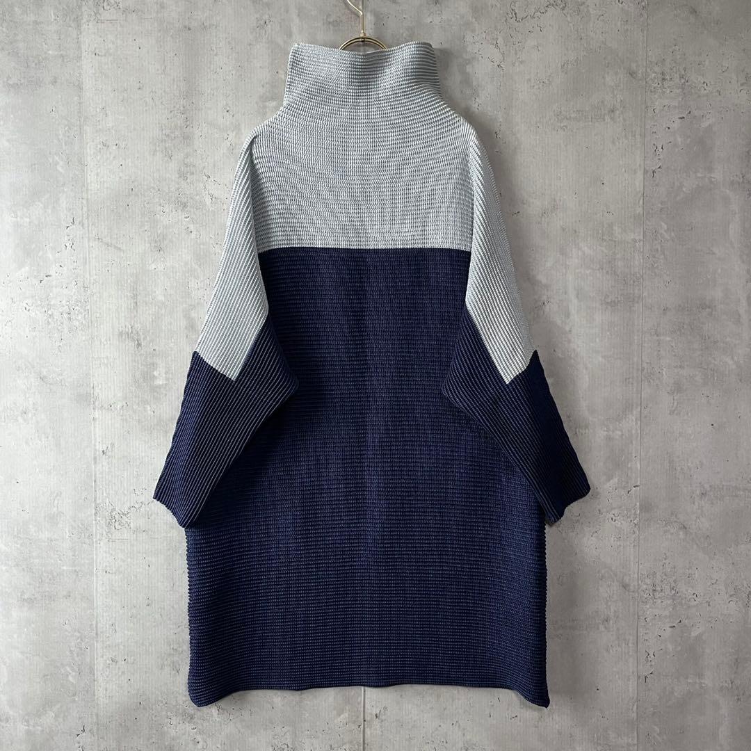 杉本プリーツ　矢羽根プリーツの配色プルオーバー　チュニック　FREE ネイビー