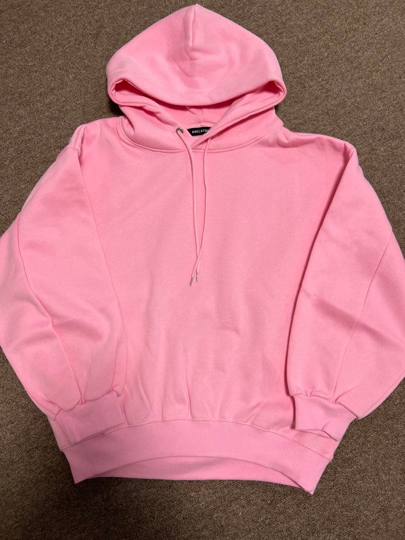 anela tokyoロゴフーディー