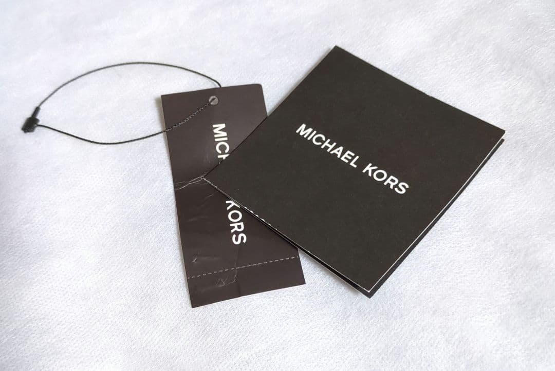 新品. Michael Kors. ボディバッグ