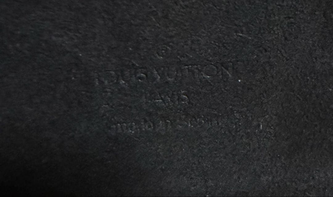 ルイヴィトンiPhoneケース