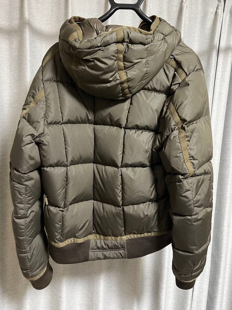 ⚫︎専用になります⚫︎モンクレール オリーブグリーン ダウンジャケット