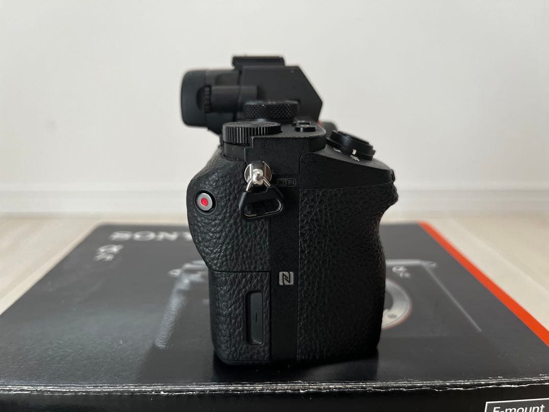 SONY α7IIボディ ILCE-7M2 フルサイズ ミラーレスカメラ