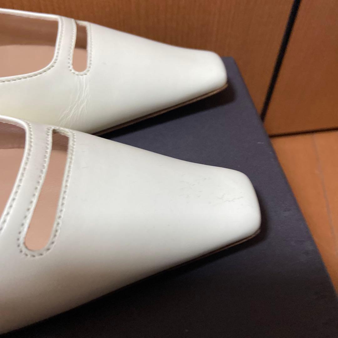 週末限定価格　PELLICO アイボリーフラットシューズ 35 未使用