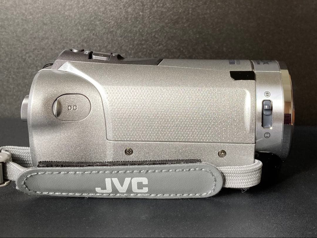 ビクター（JVC）　ビデオカメラ　エブリオ