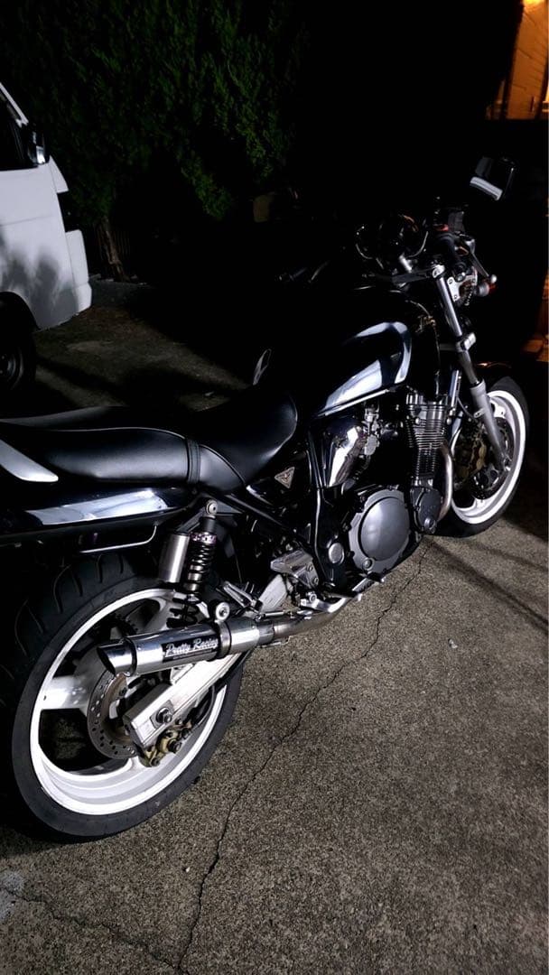 イナズマ400 マフラー