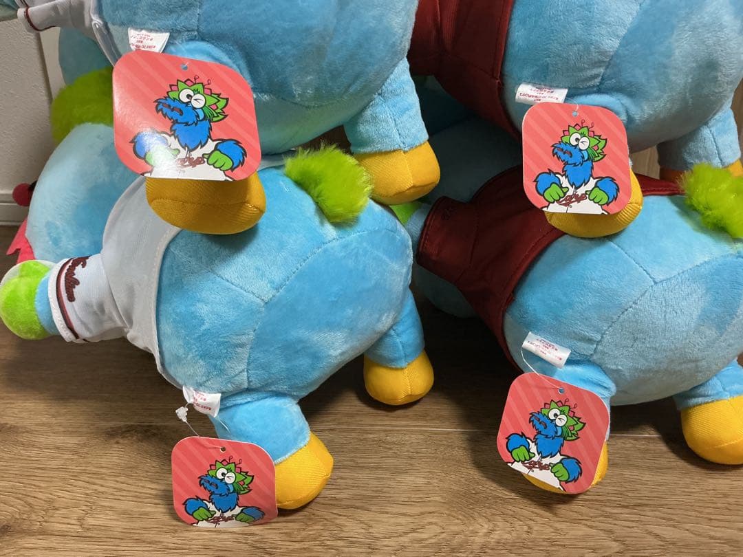 【送料無料・新品・4体セット】スライリーBIGぬいぐるみ〜ウインク〜 カープ