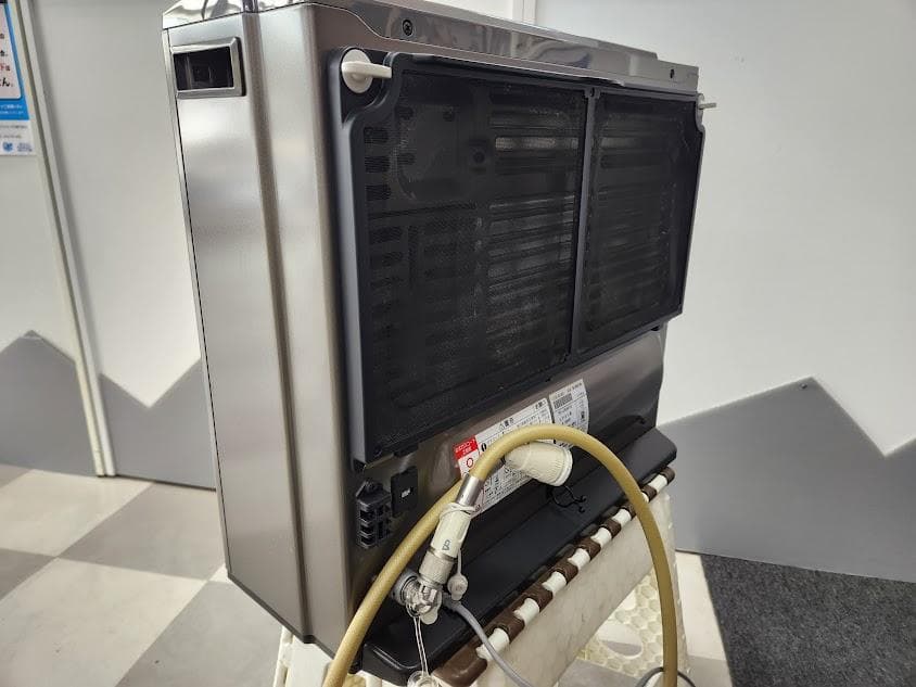 リンナイガスファンヒーター　（プロパンガス用）RC-U5801E-BG　中古品