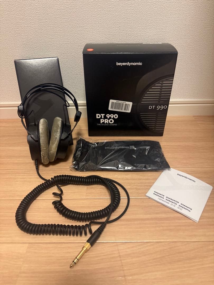 ヘッドホン beyerdynamic DT 990 PRO