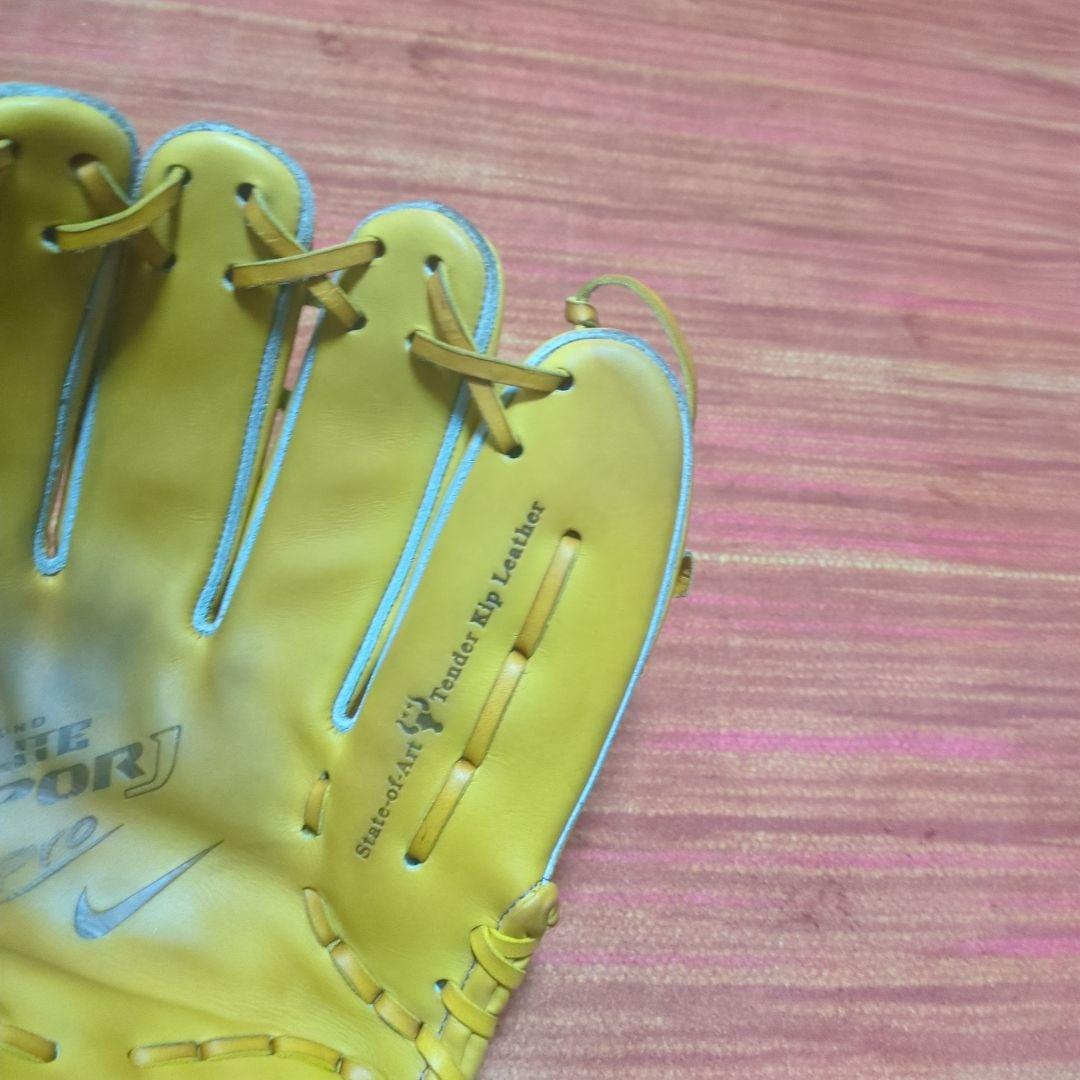 NIKE 硬式投手用グローブ