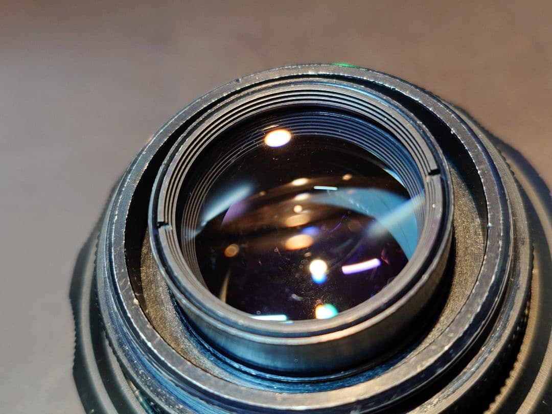 Helios-44-2 58mm f2 オールドレンズ ぐるぐるボケ