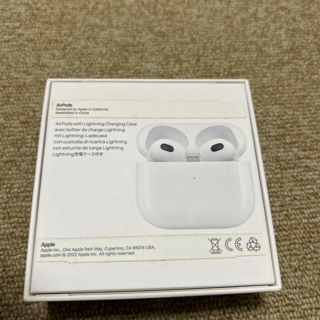 AirPods 本体 Lightning充電ケース付き