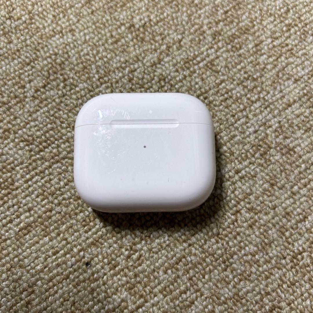AirPods 本体 Lightning充電ケース付き