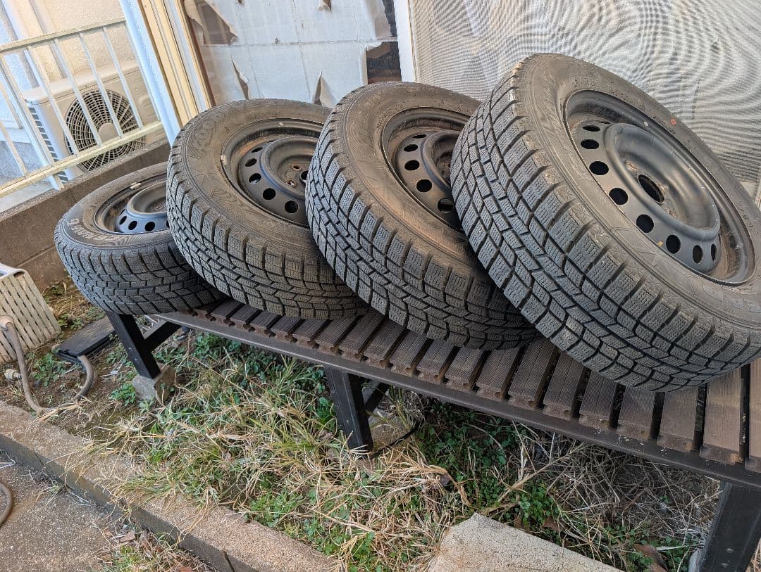 バリ溝 195/65R15 グッドイヤー スタッドレスタイヤ 引取限定です。