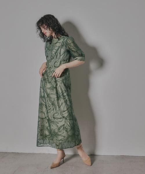 美品 niana ニアナ 花柄フロッキーオーガンジー ドレス M 結婚式お呼ばれ