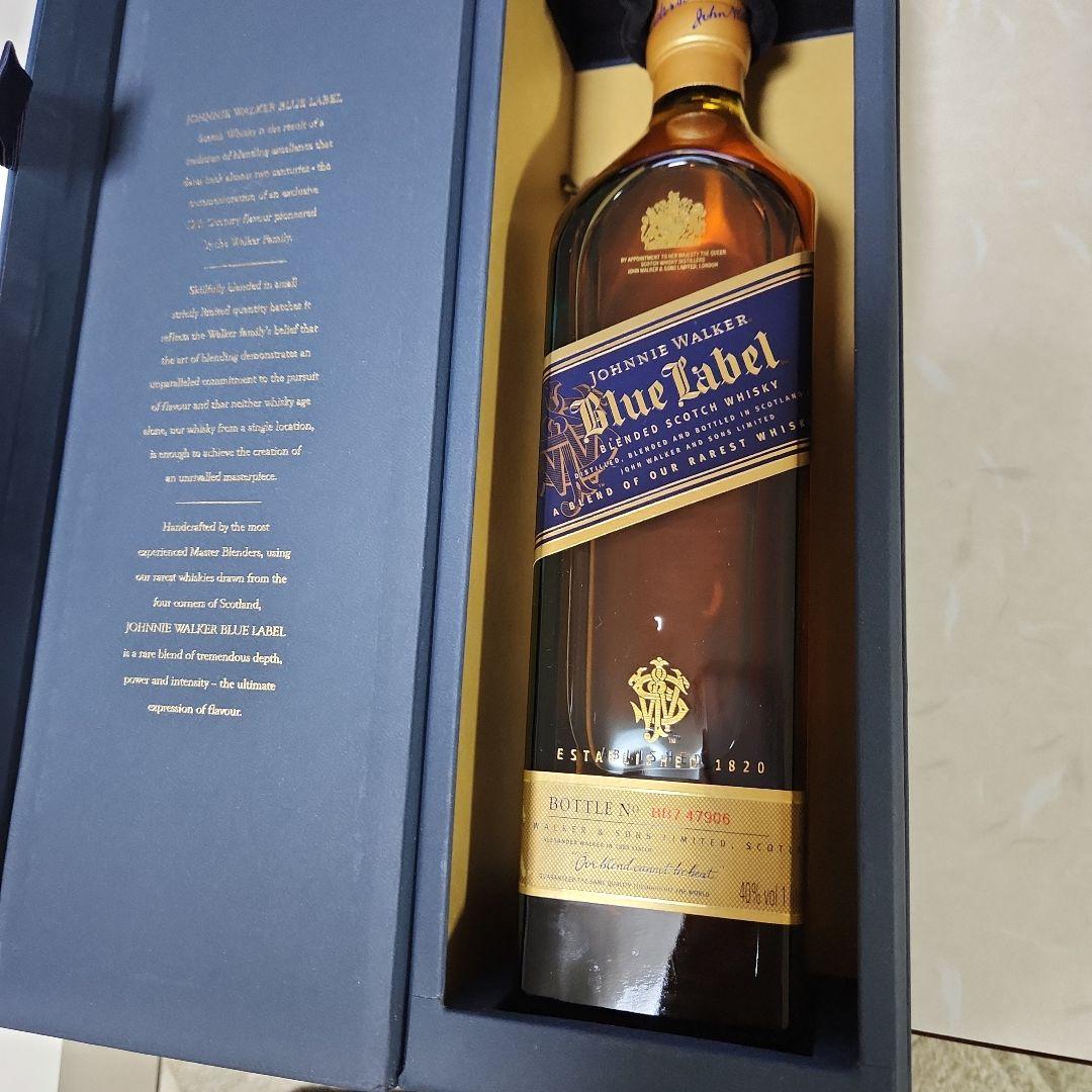 ジョニーウォーカー　ブルーラベル　1000ml