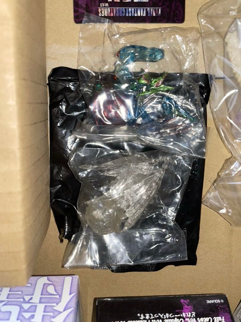 FINALFANTASYFAN BOOK Vol1.￼2 改.フィギュア他3個