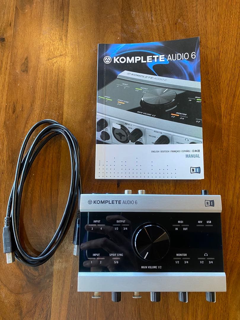 KOMPLETE AUDIO 6 オーディオインターフェイス