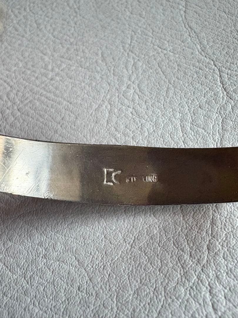 ターコイズシルバーバングル・インディアンジュエリー・STERLING