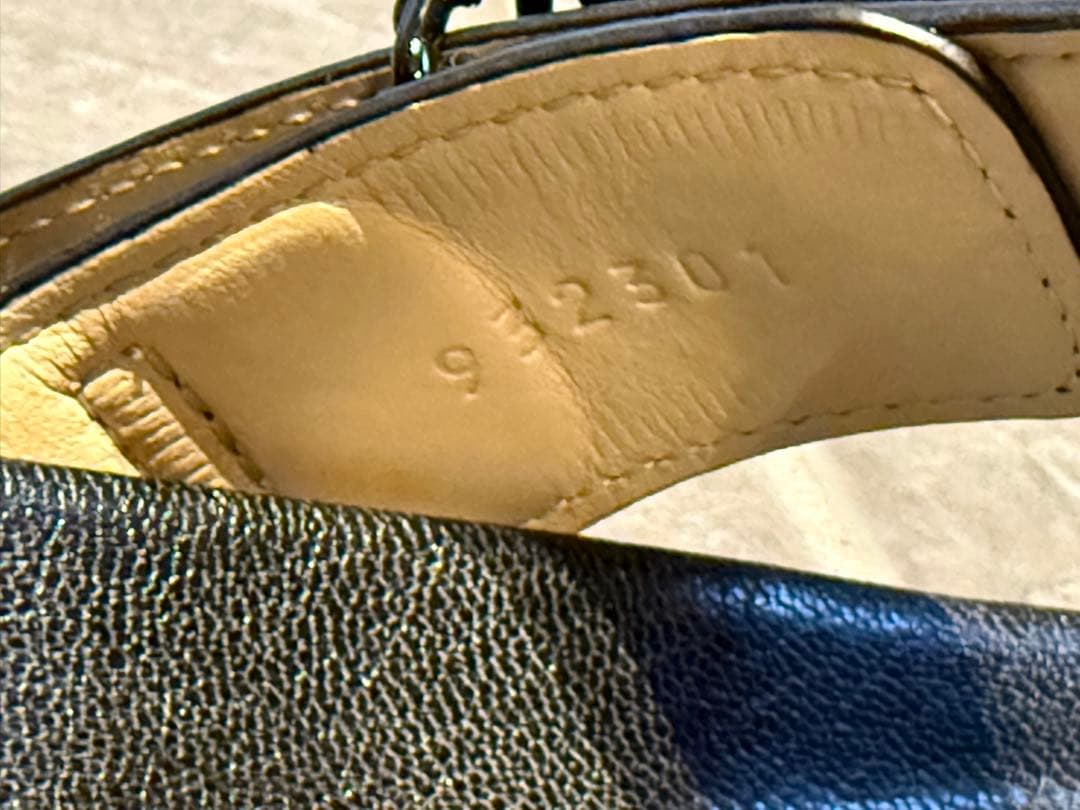 【美品】　LOEWE アナグラム トングサンダル サイズ36（23センチ相当）