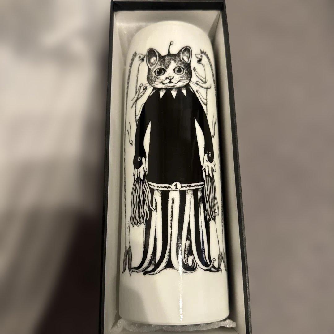 ヒグチユウコ 花瓶