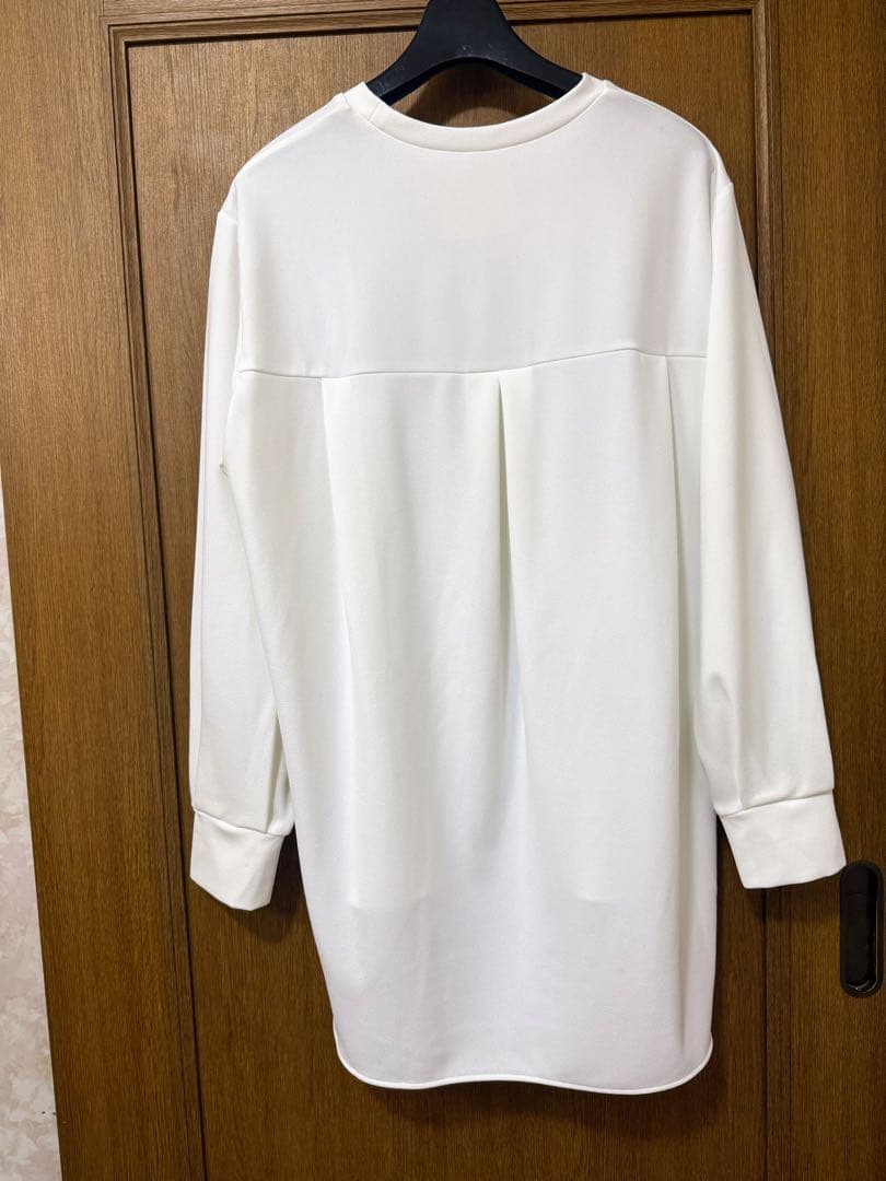 BEARDSLEY Tブラウス　ホワイト