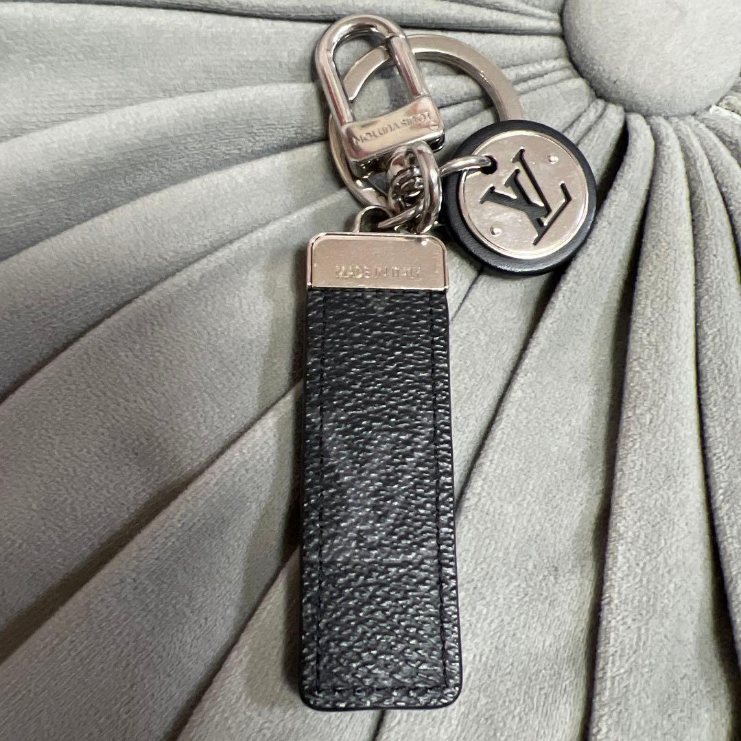 ルイヴィトン キーケース キーチェーン キーリング 黒