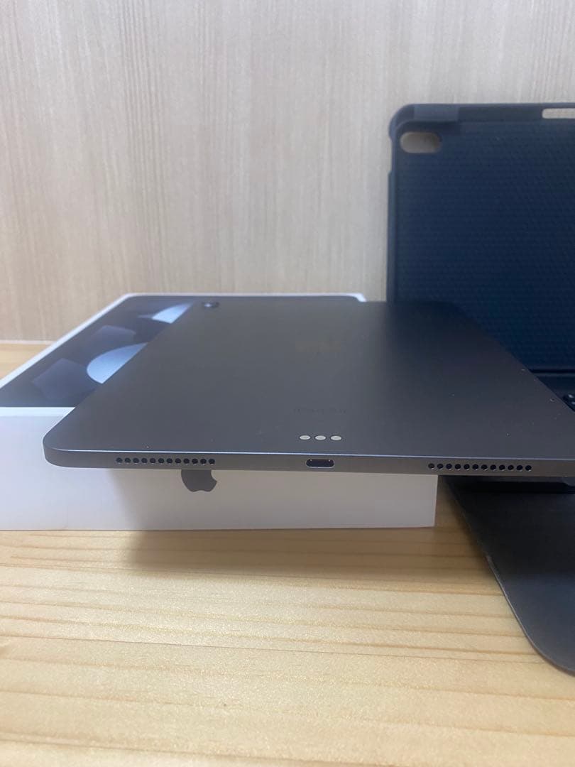 iPad Air第5世代　Wi-Fi 64GB