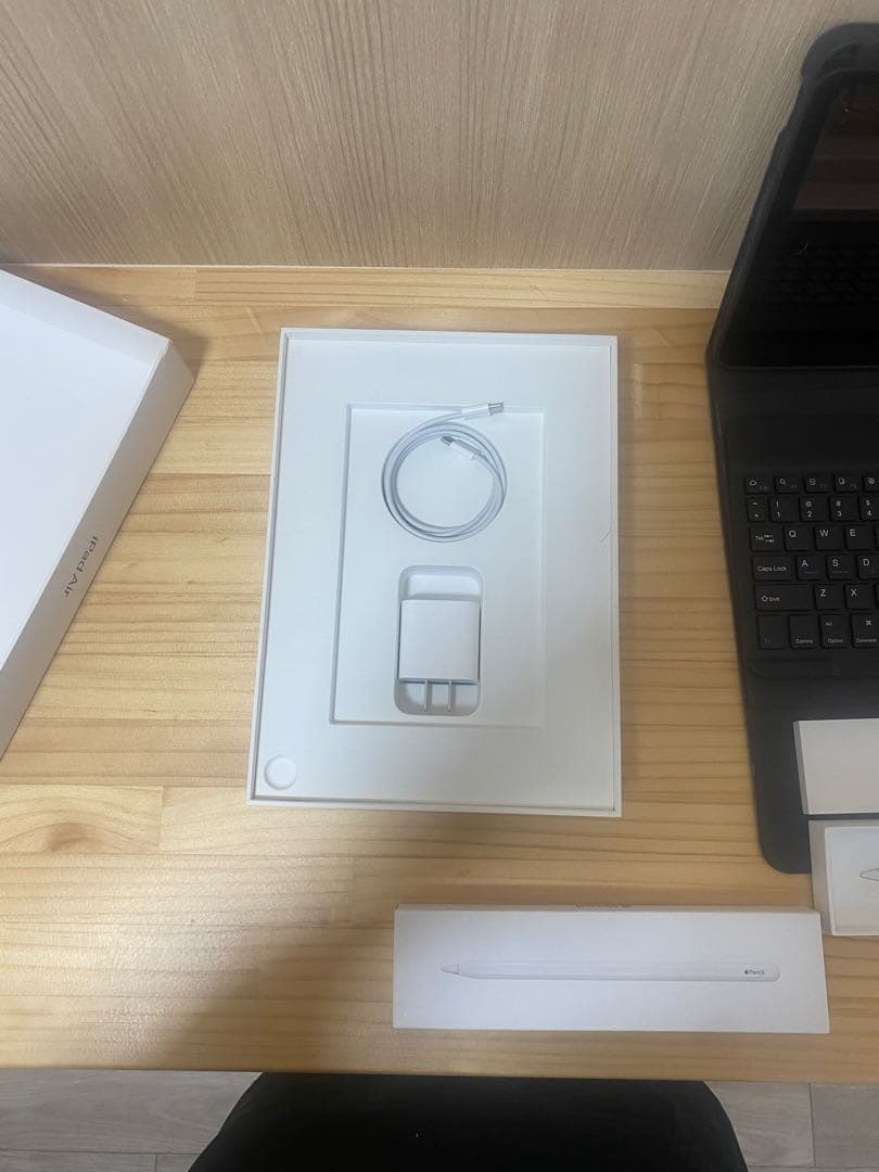 iPad Air第5世代　Wi-Fi 64GB