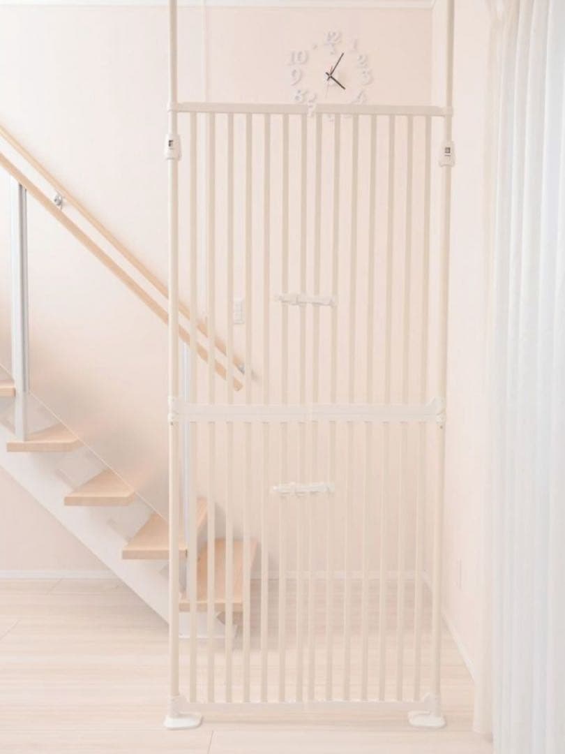 は*ん様 ねこ脱走防止ゲート にゃんドア クリーム（説明書・箱なし）　ワンちゃん