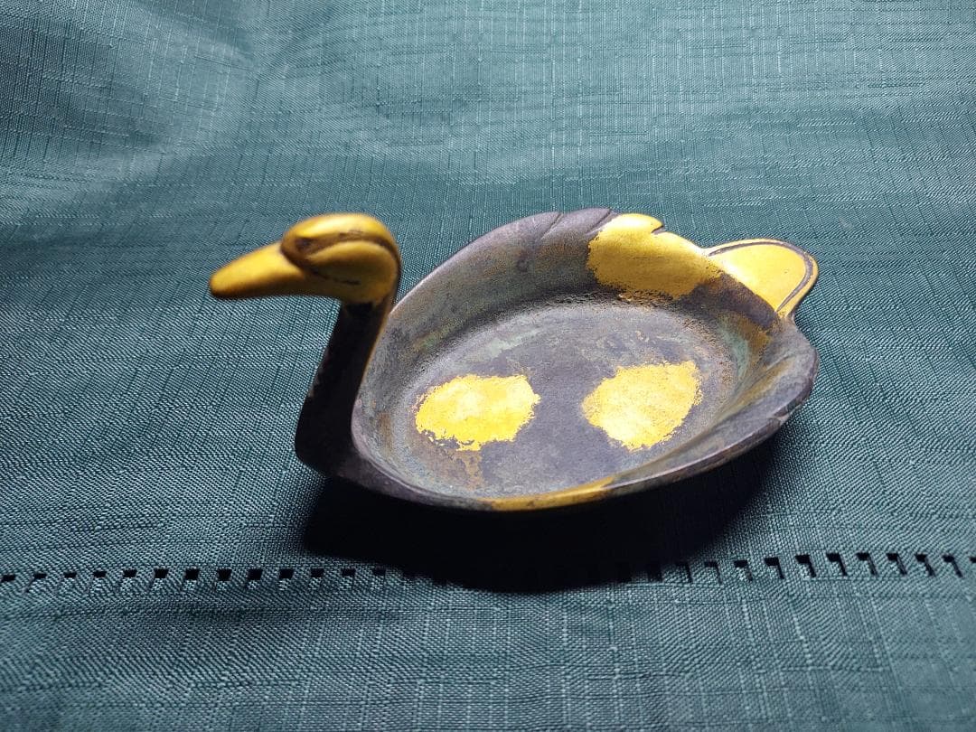 四代平安蔵六造　塗金銅床置　「瑞鳥」