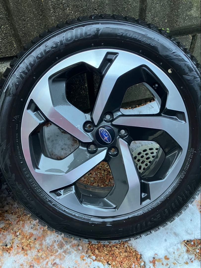 スバル フォレスター18インチ ホイールセット 225/55R18