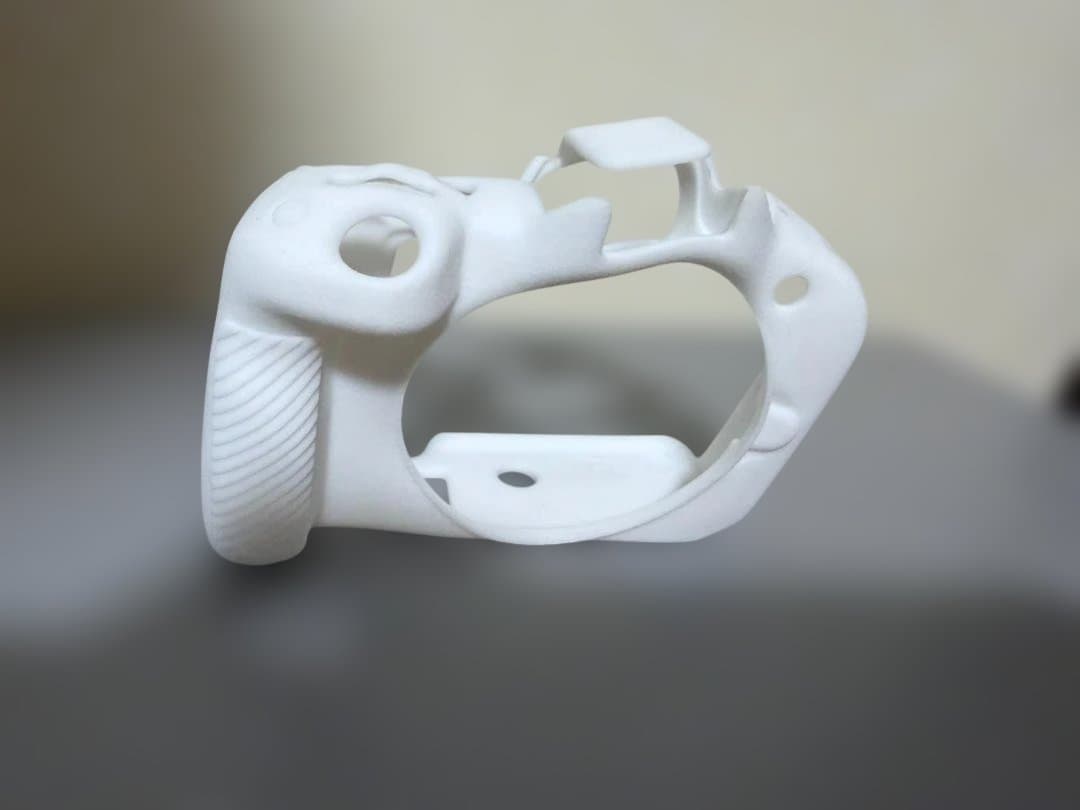 ショット数約1,100回　EOS R50 ホワイト