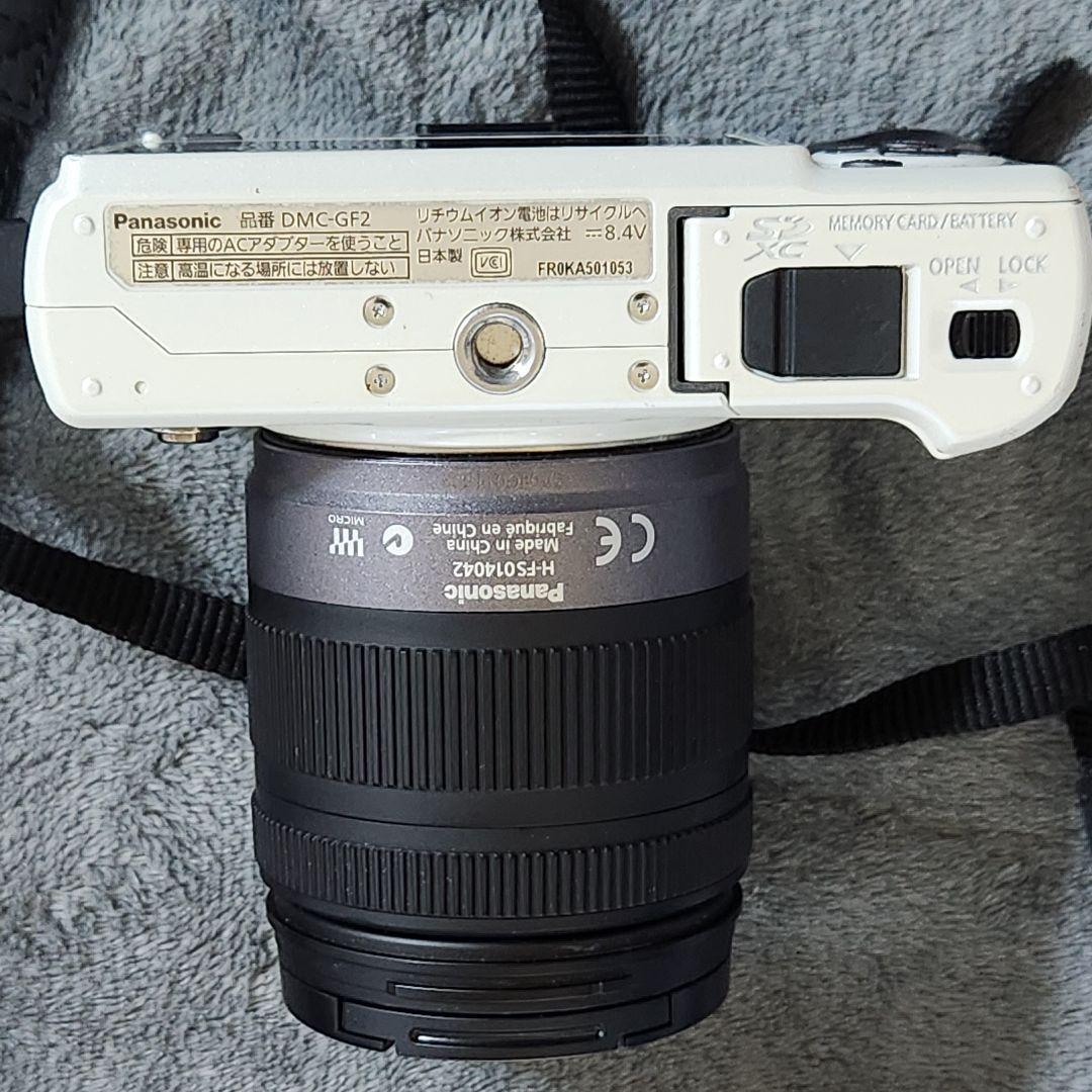 Panasonic DMC-GF2 14-42mmレンズ付き
