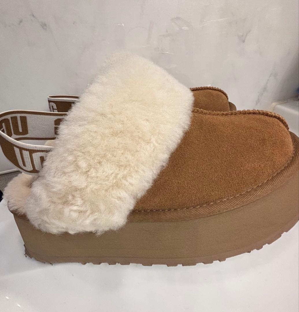 UGGサンダル　ファンケット　プラットフォーム　25cm