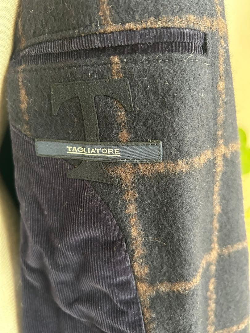 TAGLIATORE（タリアトーレ） ネイビー チェック柄 テーラードジャケット