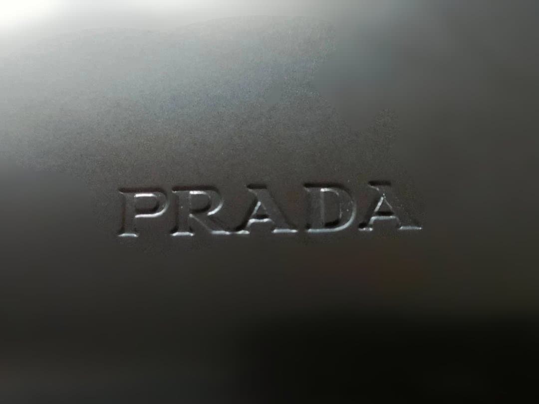 [美品] PRADA エナメル　ビンテージハンドバッグ　ブラック　ロゴ型押し