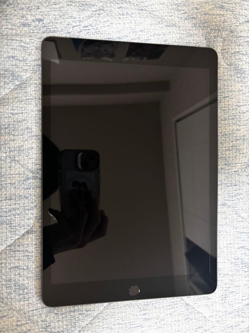Apple iPad スペースグレー 本体、説明書、ケース、袋、充電器付き