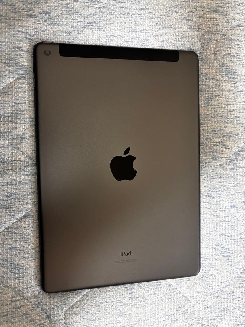 Apple iPad スペースグレー 本体、説明書、ケース、袋、充電器付き