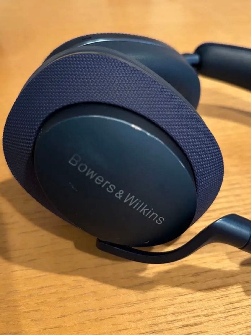 Bowers & Wilkins PX7s2eワイヤレスヘッドホン ネイビー